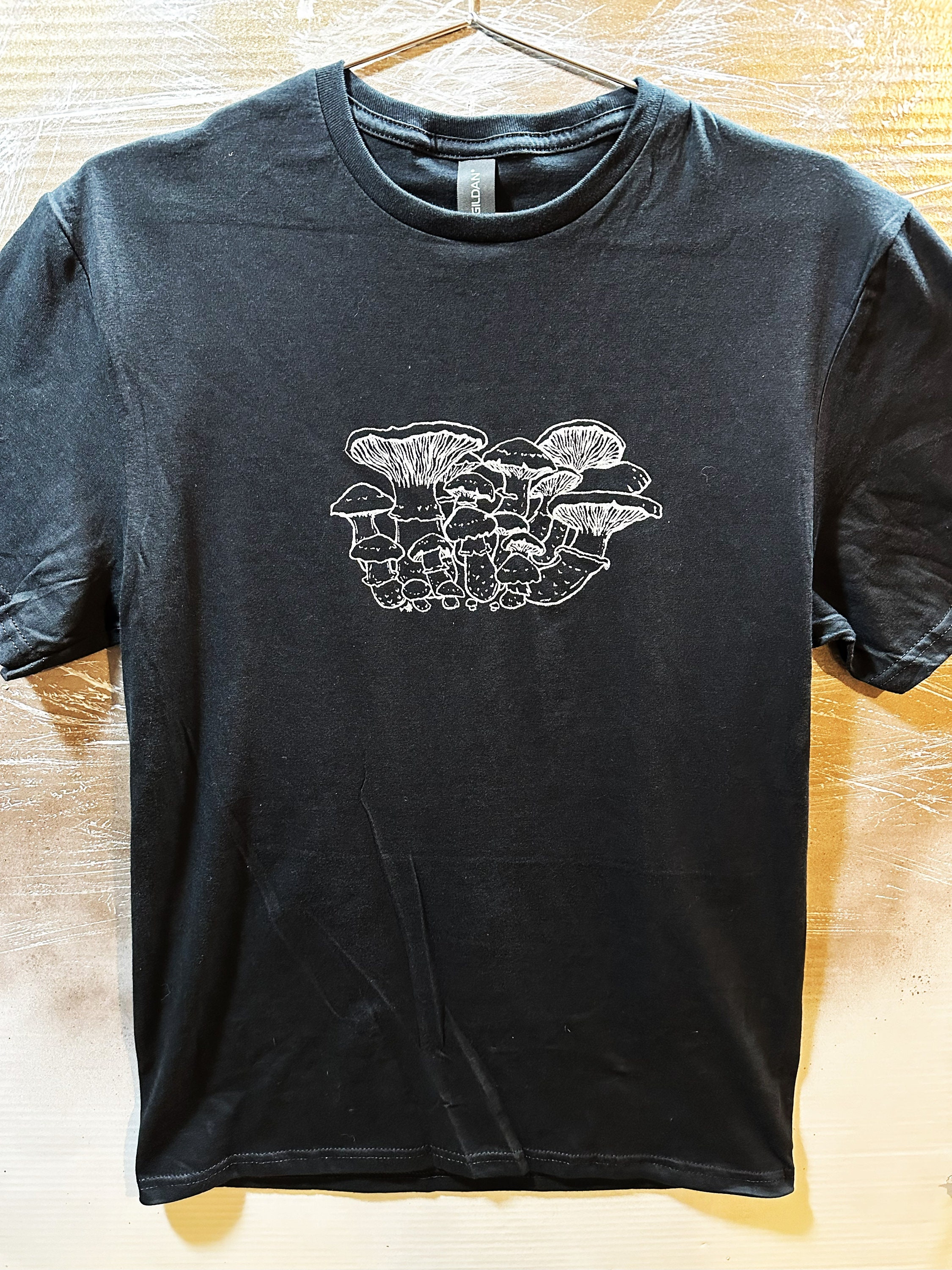 マッシュルームTシャツ - オーダーメイド - Etsy 日本