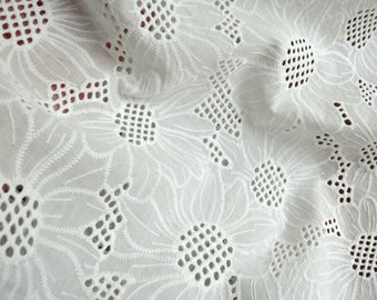 Eyelet embroidery batiste with scalloped edges in off-white, embroidered cotton fabric Broderie Anglaise for blouses, summer dresses and festive occasions