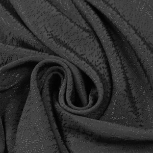 Viskose Stoff mit glänzendem Muster in Schwarz für Blusen, Kleider und besondere Anlässe
