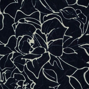 Viskose-Leinen Stoff mit Rosenmuster in Dunkelblau & Creme