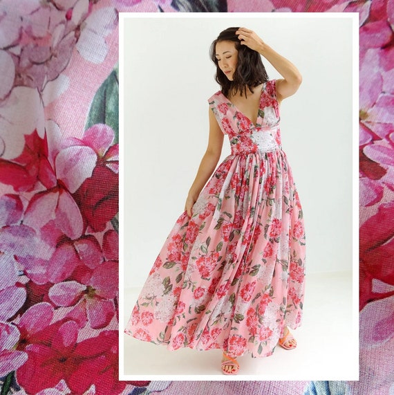 Subtle Floral Patter Lightweight Pink Dress Subtle Floral Patter Lightweight Pink Dress