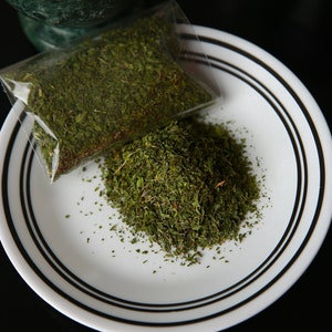 Dried Melissa ( Lemon Balm)