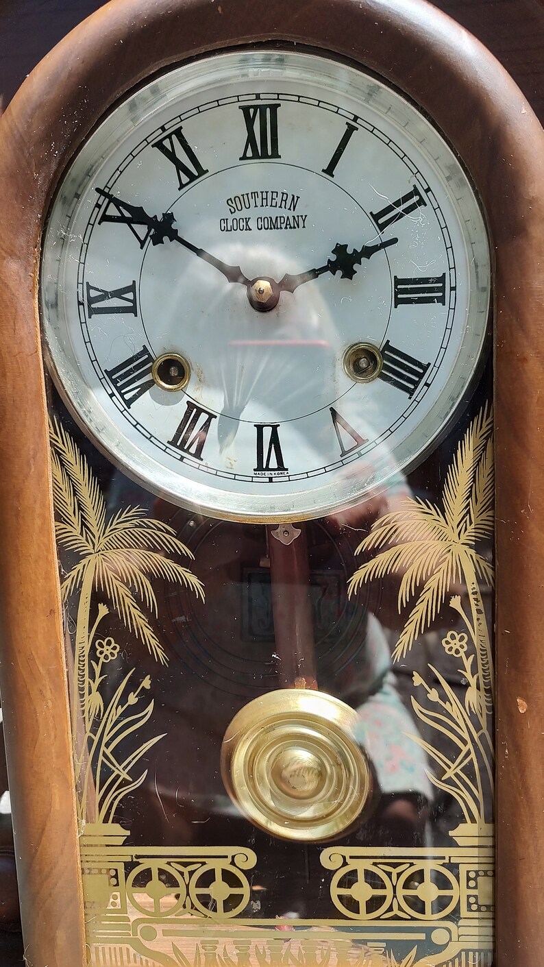 Wind up 31day Chime Clock With Key. Southern Clock Company. Etsy