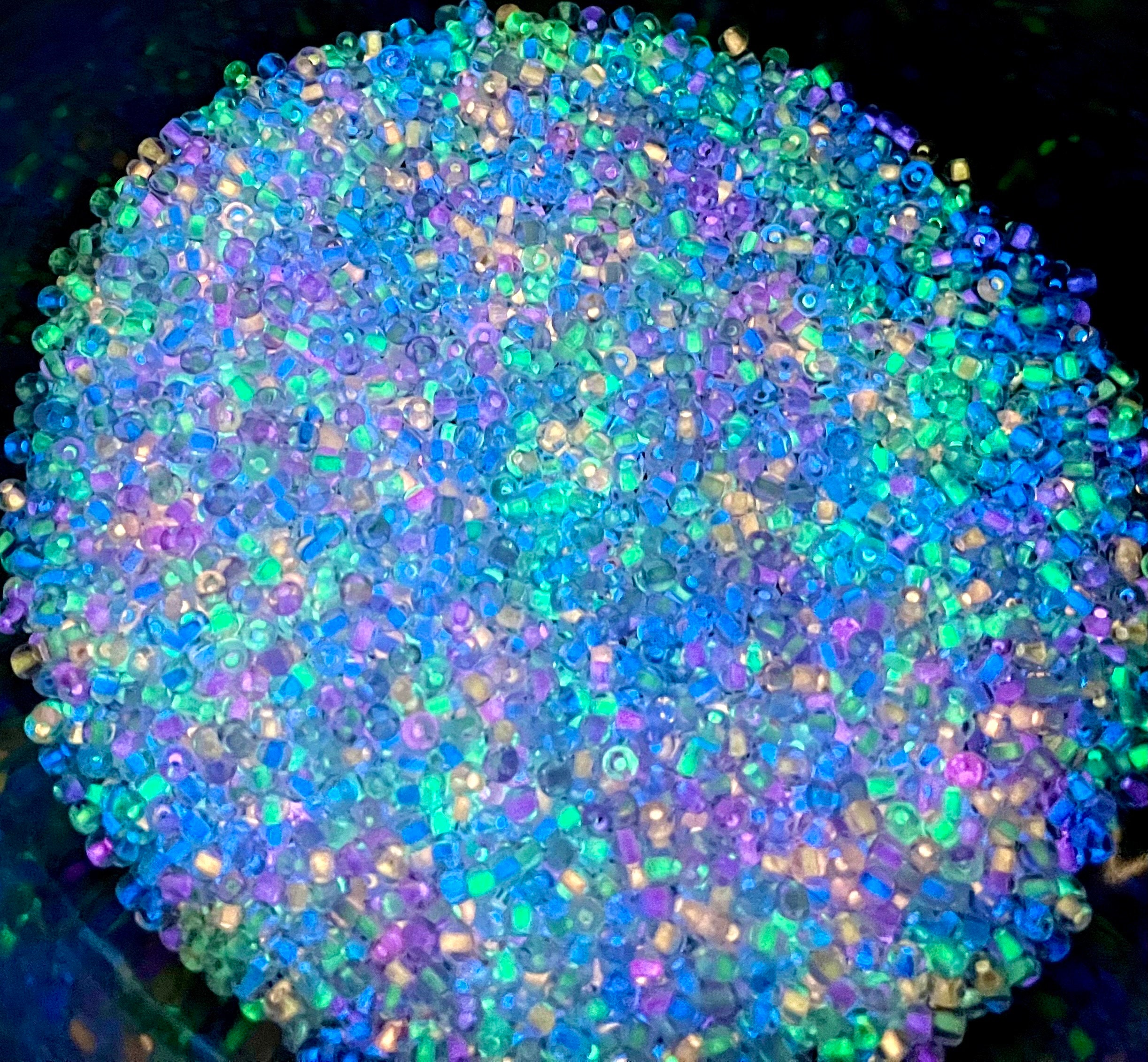 500pcs/40 grams Mermaid Mix 4mm Glow in the Dark Seed Beads for arts & crafts projects, DIY jewelry Black Light