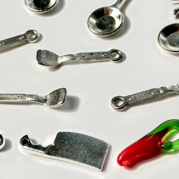 30 pcs Chilies and Butcher Knife Cooks Charms Mix