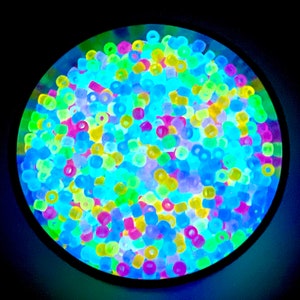 Glow in the Dark Pony Beads for Arts & Crafts Projects, DIY Jewelry Black  Light Beads 