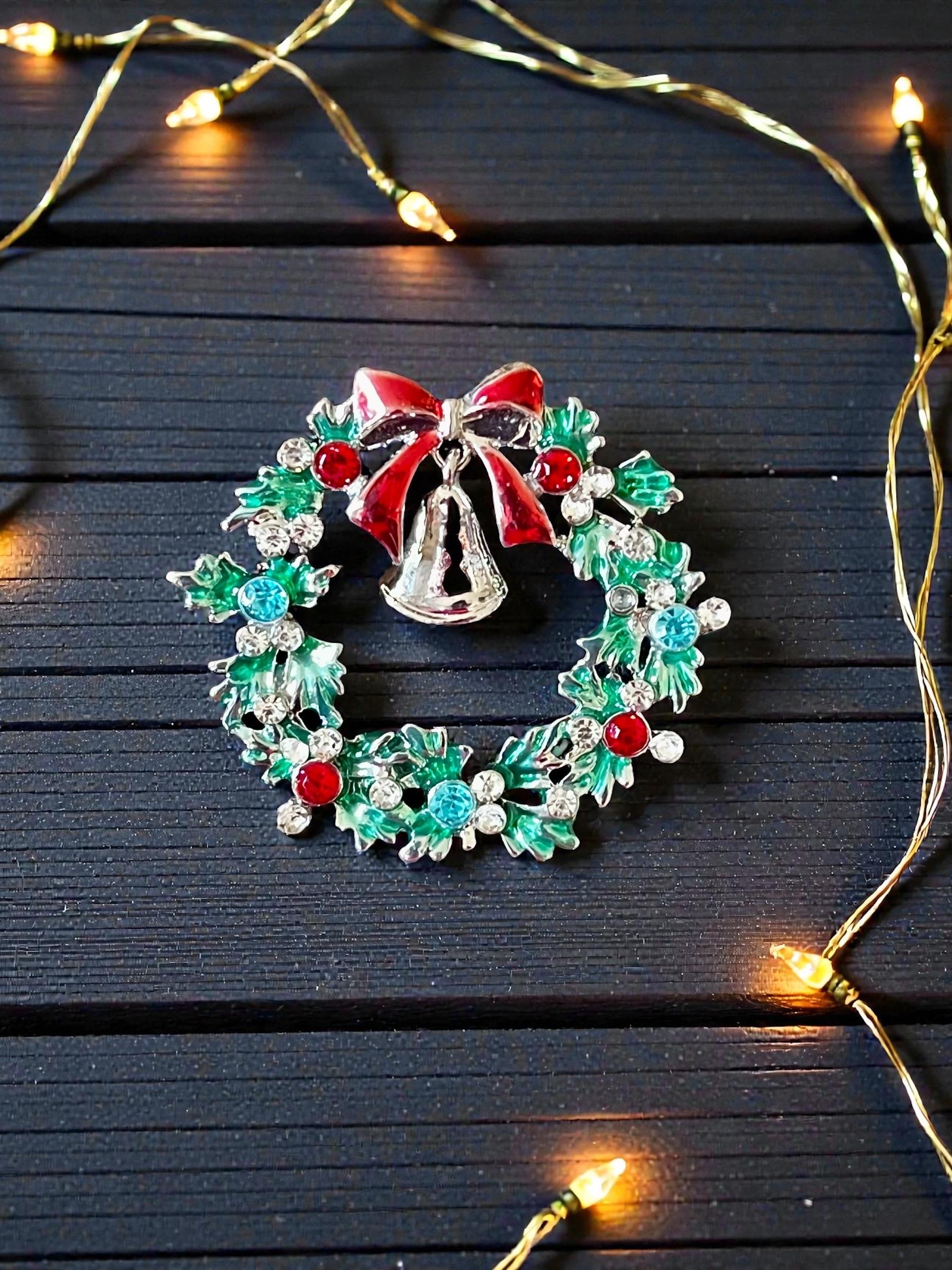 Christmas Wreath With Bell Brooch Pin -gift Box and Gift Bag
