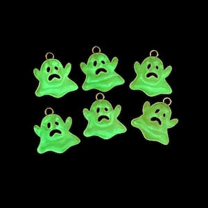 6 pcs Glow in the Dark Ghost Halloween Charms Silver Tone