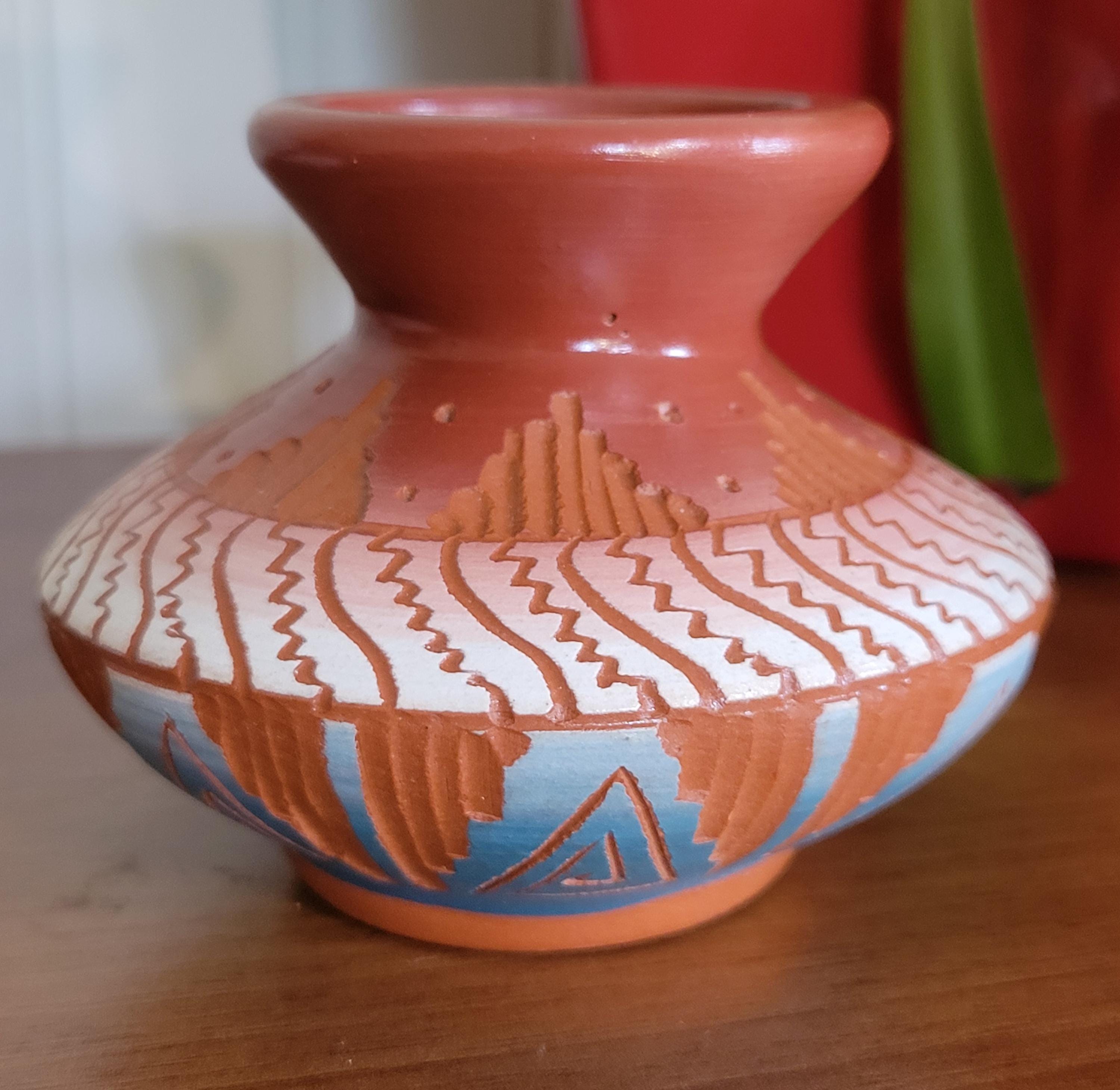 工芸品 Indian handmade pottery Hand Made Pottery Signed by Artist | Mississauga (Ontario