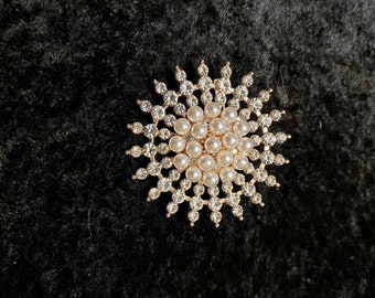 Pearl & Rhinestone Four-Point Brooch