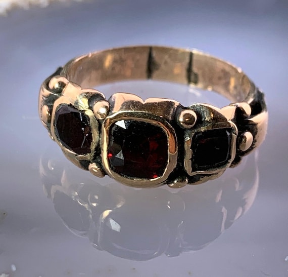 Antique georgian fede ring - Gem