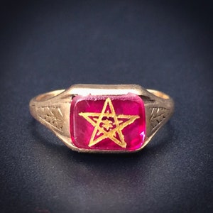 Antique 10K & Ruby Eastern Star Ring