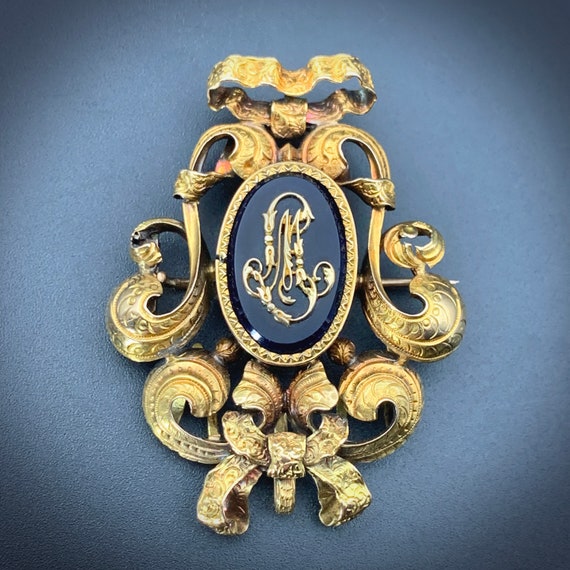 Antique French 18K & Jet Brooch - image 1