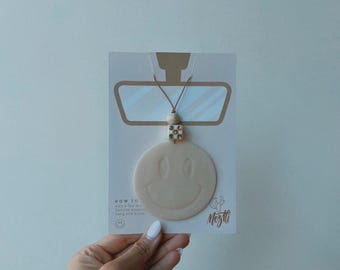 Happy Face Essential Oil Diffuser | Happy Face Diffuser | Essential Oil Diffuser | Car Hanging | Car Charm | Car Accessories | Aromatherapy
