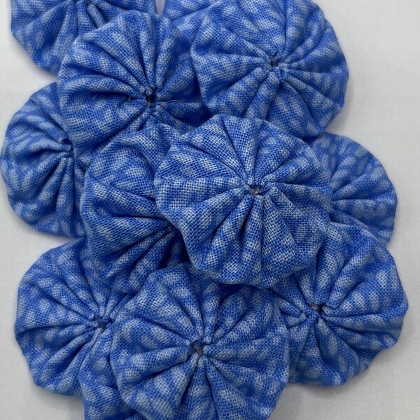 12 (1) Inch FABRIC YOYO’S Periwinkle