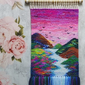 手作りのタペストリー - 滝 | 織り壁掛け | 壁装飾 | 織り | 風景壁アート | マクラメ | 織り壁掛け | テキスタイルアート