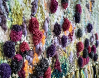 Floral Macrame Wall Hanging: Woven Fiber Art Tapestry