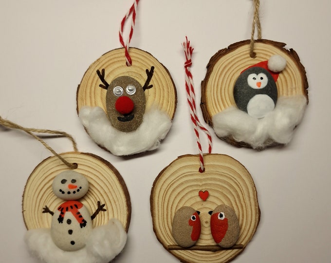 Set of 4 Pebble Art Christmas Tree Decorations | Snowman, Rudolph, Penguin, Robins | Natural Wood Slice Hanging Ornaments