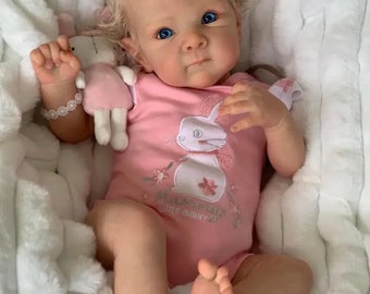 18in Lifelike Reborn Baby Girl Doll Soft Vinyl Skin Cloth Body Hand Rooted Hair High Quality Acrylic Eyes