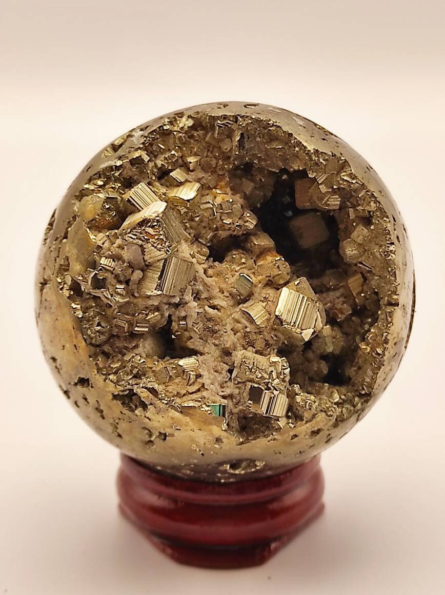 Sphère de Pyrite Cristallisée, Qualité Extra, Une Des Plus Brillante, 5 cm Diamètre, Provenance Péro
