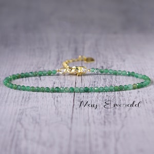 Minimalist Emerald Bracelet -Natural Stone Dainty Bracelet- Healing Crystal Yoga Bracelet -Spiritual Protection May Birthstone Gift