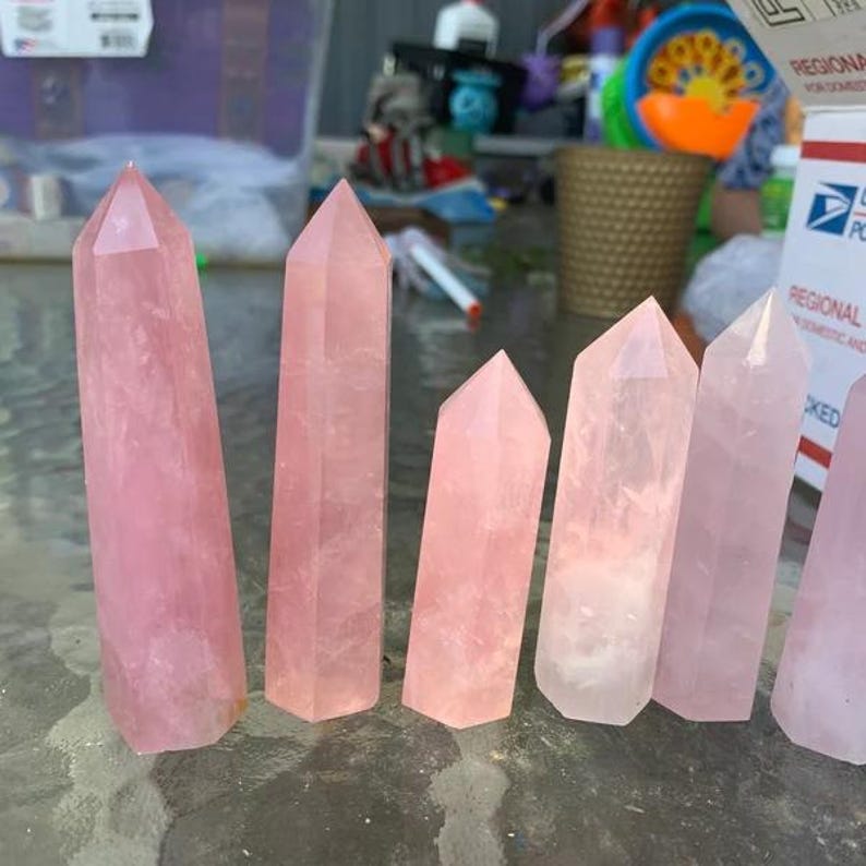 Rosenquarz Kristall Turmspitze, Natürlicher Rosa Obelisk, Herz Chakra Dekor, Liebe & Mitgefühl Geschenk Bild 6