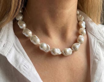 Large Chunky Baroque Pearl Knotted Necklace, Bridal Wedding Jewelry, Statement Pearl Choker Gifts