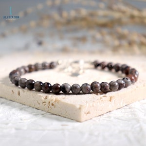 Sierlijke Yooperlite-armband - delicate Yooperlite-kralenarmband, Yooperlite-kristallen natuursteen stapelarmband, minimalistisch yogacadeau