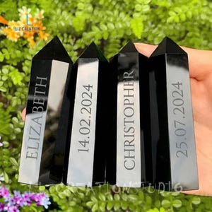 Gepersonaliseerde natuurlijke obsidiaan edelsteen toren punt-genezende kristallen obelisk toverstokje- wortelchakra, minerale exemplaren
