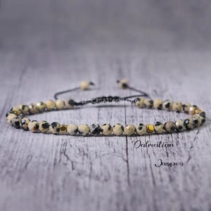 Bracelet superposable en jaspe dalmatien, bracelet délicat en pierre de jaspe dalmatien naturel - bracelet en cristal délicat, cadeau minimaliste, superposition