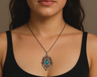 Conjunto de collar y pendientes de turquesa de inspiración vintage, conjunto de joyas de piedras preciosas bohemias artesanales, elegante conjunto de collar y pendientes de estilo antiguo.