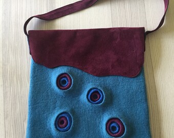Felted wool bag with nubuck (leather) lid and hanger