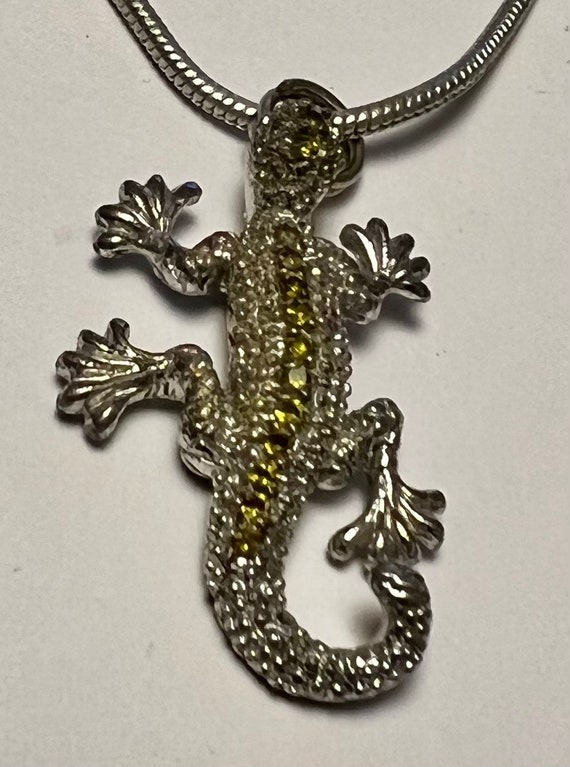 Cute Gecko Pendant With Yellow Stones And A Sterli