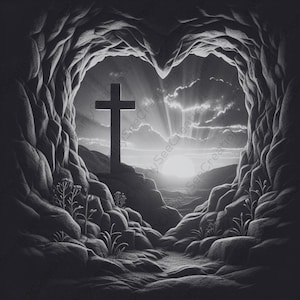 Könnte beinhalten: Ein Schwarzweißbild eines Kreuzes, das auf einem felsigen Hügel steht. Das Kreuz ist vor einem hellen, sonnigen Himmel silhouettiert. Das Kreuz wird von einer herzförmigen Öffnung in einer Höhle eingerahmt.