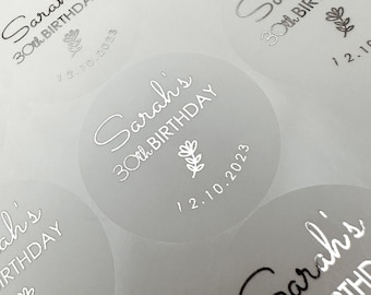 Gepersonaliseerde verijdelde verjaardagsstickers: aangepaste naam en leeftijd, labels feestbedankjes