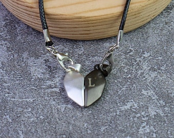 Personalización 2 collares de pareja, piedra de deseo de succión magnética, colgante de atracción creativa, collar de amistad, colgante de corazón magnético