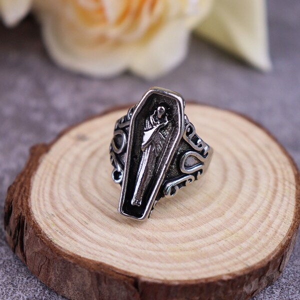 Coffin Ring/skull ring /Goth Jewellery /Unisex Ring/ Vintage Rings/Statement rings/gift for him/ best gfit/gift for her/gothic/punk