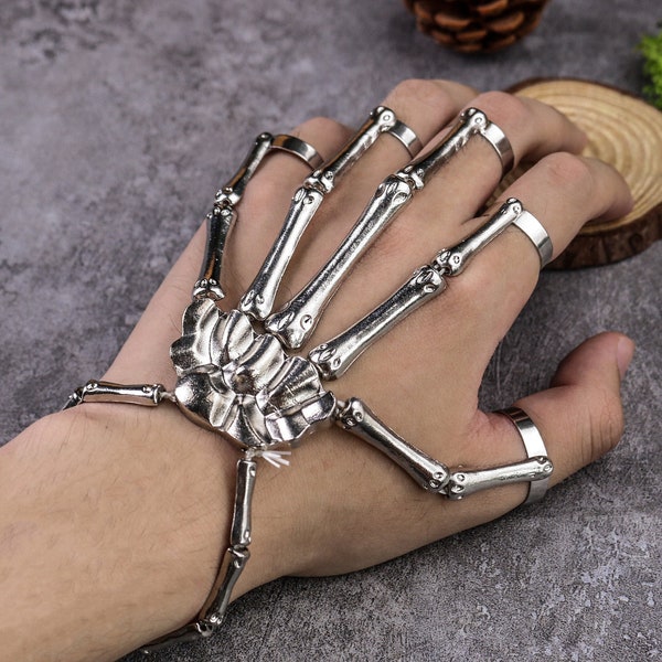 Adjustable Gothic Skeleton All Bone Hand Ring Bracelet/ Vintage Rings /gothic ring/Gothic Jewellery/Steampunk ring/gift for him/ best gfit