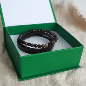 4 LAYER Leather and Stones BRACELET. Brown Leather and Agates. Black Stainless Steel Clasp Closure. Length -8.5 inch (21 cm). Comes in Box.