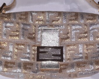 FENDI Baguette shoulder bag, metallic, beige made of Zucca canvas, leather, lurex with gold/silver logo, ORIGINAL, vintage