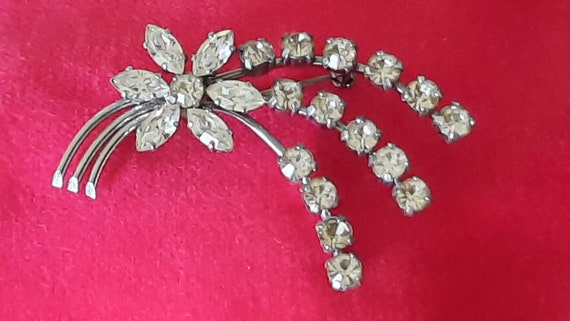 STRASS brooch, pin, flower/bouquet with white rhi… - image 1