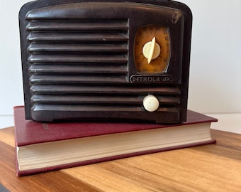 DETROLA JR. Bakelite Art Deco Tube Radio 1939 Model 280