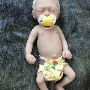 Lebensechte Babypuppe aus Platinsilikon: Handbemalt, 35,5 cm (14 Zoll) Bild 6