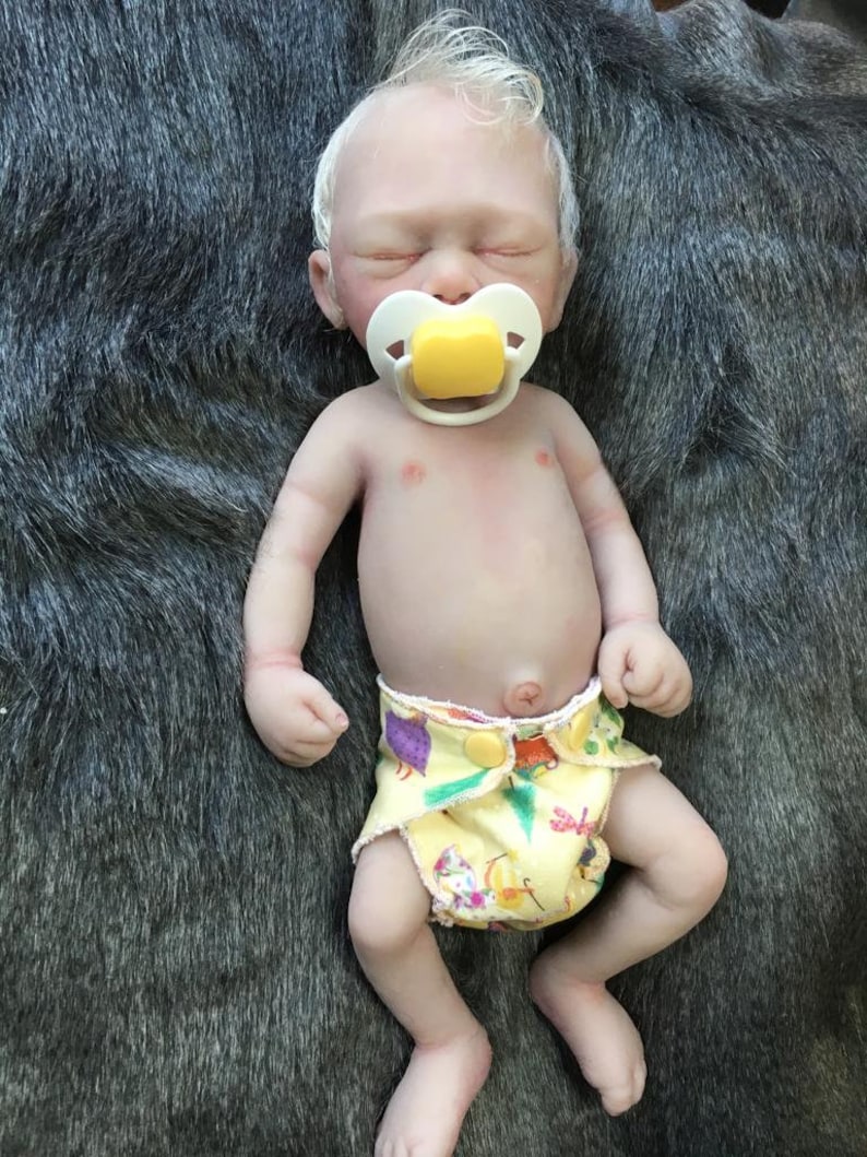 Lebensechte Babypuppe aus Platinsilikon: Handbemalt, 35,5 cm (14 Zoll) Bild 6