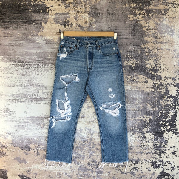 W30 Vintage Levi's 501 Faded Stonewash Jeans Y2K Womens High Rise Ripped Pants Distressed Levis Light Wash Denim Girlfriend Jeans Size 30x24