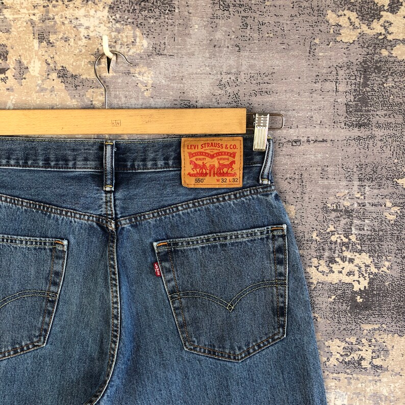 Size 31x28 Vintage Levi's 550 Faded Ripped Jeans 90s Distressed Mens Levis Denim Womans High Rise Levis Denim Light Wash Levis Mom Jeans W28 image 5