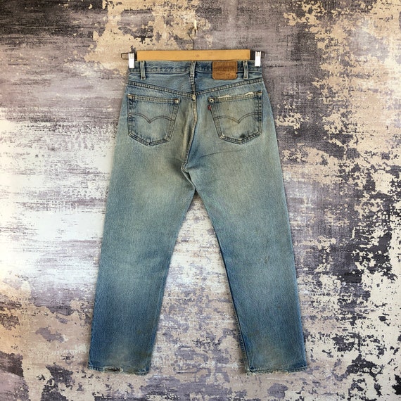 W32 Vintage Levi's 501 Distressed Light Wash Jean… - image 2