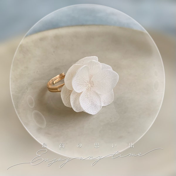 ELLA - Bague avec fleurs hortensias stabilisés blanc crème Bijoux Mariage Bijoux pour mariée
