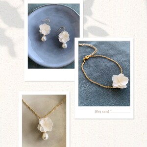 LEILA Collier hortensias stabilisés et perle blanc Bijoux Mariage Bijoux mariée image 10