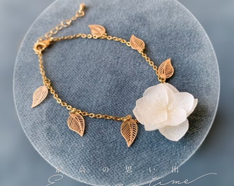 FIONA - Creamy white preserved hydrangea bracelet Wedding Jewelry Bridal Jewelry